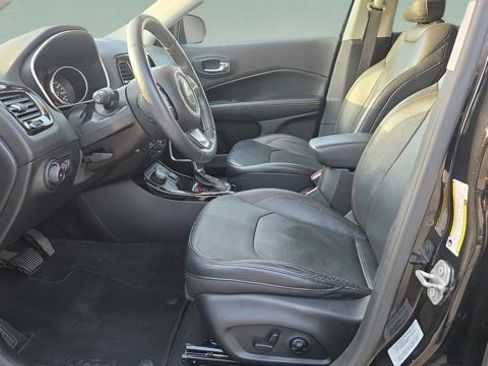 Used 2017 Jeep Compass Limited AWD/4WD image 7