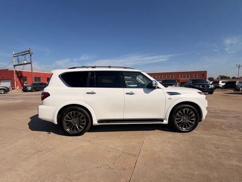 Certified 2022 Nissan Armada Platinum w/ Captain's Chairs Package AWD/4WD image 9