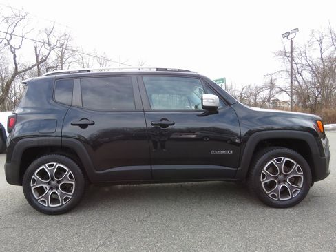 Used 2015 Jeep Renegade Limited image 4