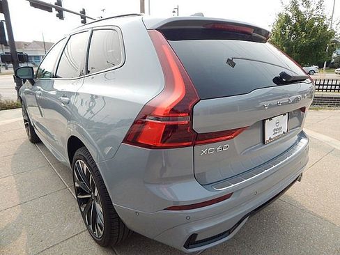New 2026 Volvo XC60 B5 Ultra w/ Protection Package Premier image 10