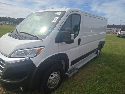 Used 2023 RAM ProMaster 2500 image 2