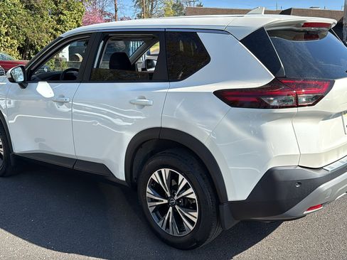 Certified 2023 Nissan Rogue SV AWD/4WD image 22