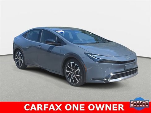 Used 2024 Toyota Prius Prime image 3