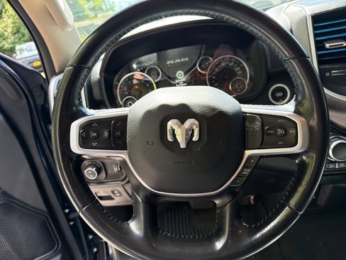 Used 2020 RAM 1500 Big Horn AWD/4WD image 18