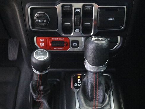 Used 2019 Jeep Wrangler Unlimited Rubicon AWD/4WD image 20