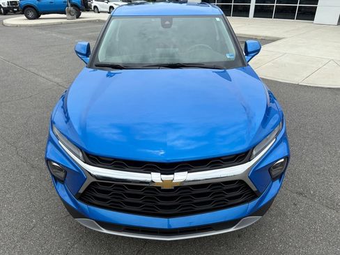 Used 2025 Chevrolet Blazer LT AWD/4WD image 10