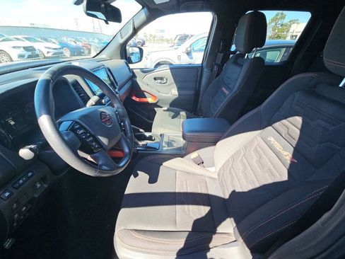 Used 2023 Nissan Frontier PRO-4X w/ Pro Convenience Package image 5