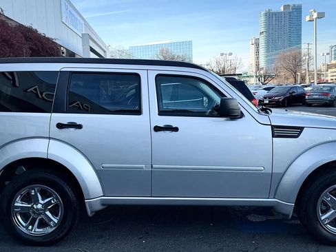 Used 2011 Dodge Nitro SXT image 8