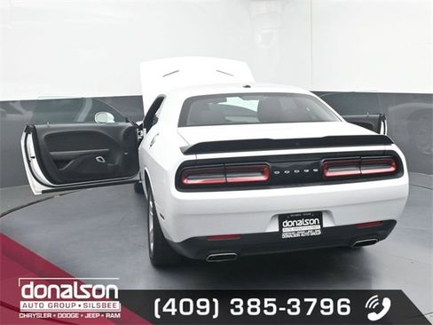 Used 2023 Dodge Challenger SXT image 23