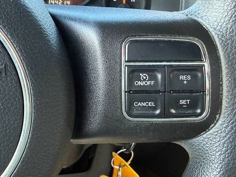Used 2014 Jeep Patriot Sport w/ Power Value Group AWD/4WD image 27