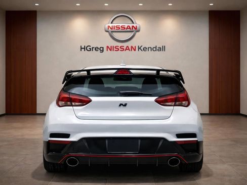 Used 2022 Hyundai Veloster N FWD image 6
