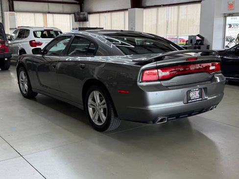 Used 2011 Dodge Charger R/T AWD/4WD image 4