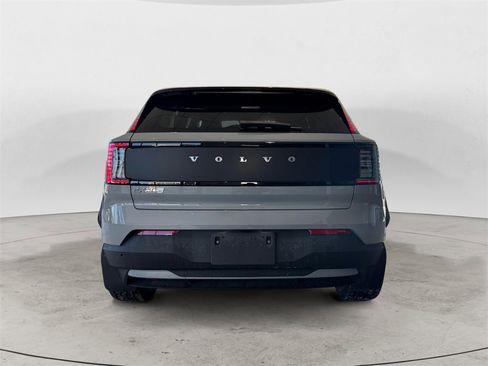 New 2026 Volvo EX30 Cross Country Ultra image 4