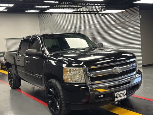 Used 2009 Chevrolet Silverado 1500 LS RWD image 4