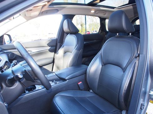 Used 2022 INFINITI QX50 Luxe image 16