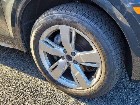 Used 2018 Audi Q5 2.0T Premium Plus w/ Premium Plus Package image 4