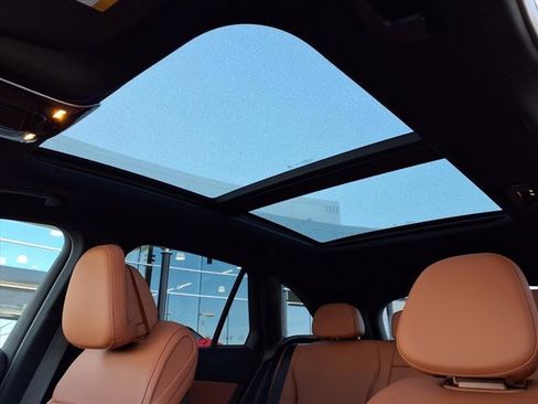 Used 2025 Mercedes-Benz GLC 300 image 15