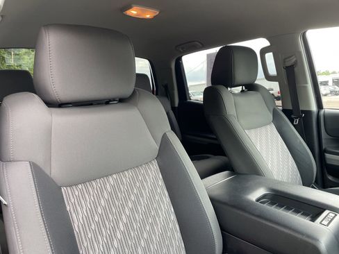 Used 2021 Toyota Tundra SR5 w/ SR5 Upgrade Package AWD/4WD image 30