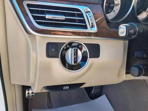 Used 2014 Mercedes-Benz GL 450 4MATIC image 12