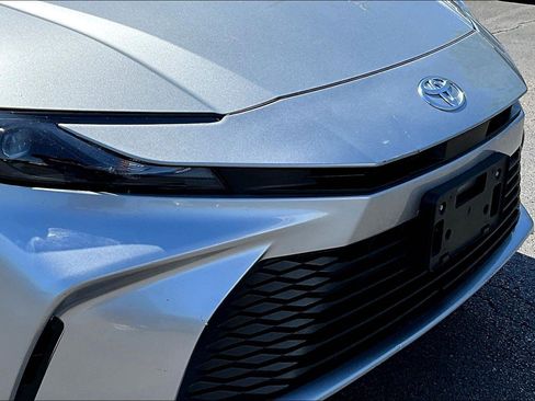 Used 2025 Toyota Camry LE AWD/4WD image 33