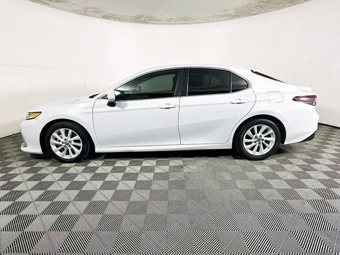 Used 2024 Toyota Camry LE w/ Convenience Package FWD image 6