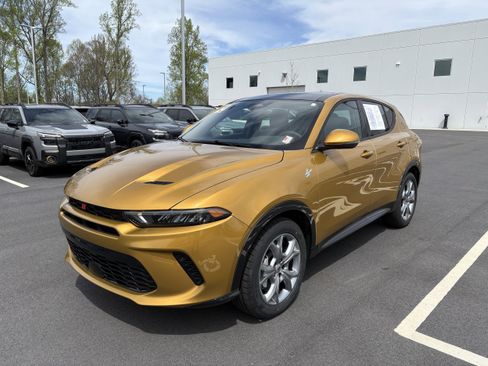 Used 2024 Dodge Hornet R/T Plus AWD/4WD image 5