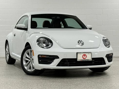 Used 2017 Volkswagen Beetle 1.8T S FWD image 4
