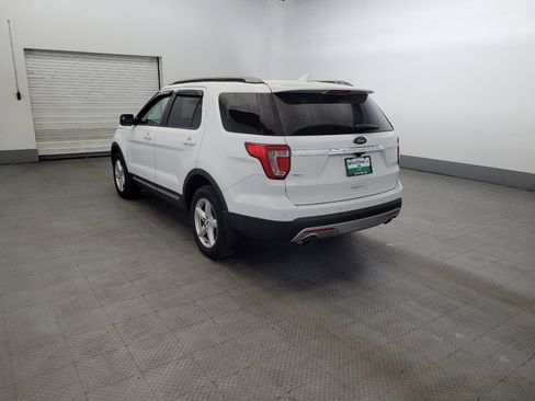 Used 2017 Ford Explorer XLT AWD/4WD image 5