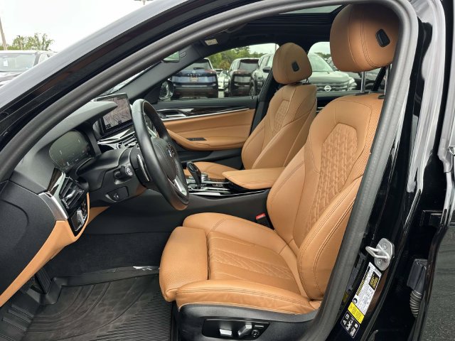 Used 2023 BMW 530i xDrive w/ Convenience Package AWD/4WD image 12