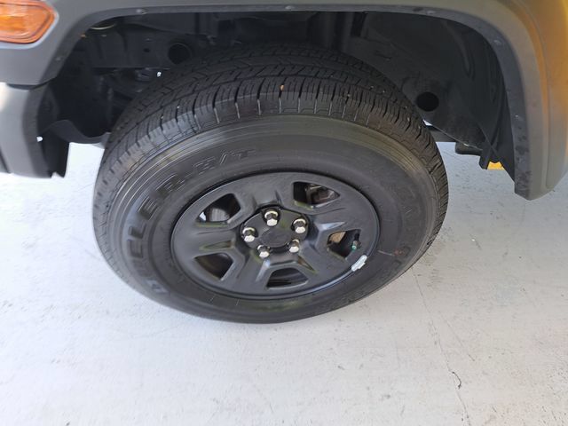Used 2021 Jeep Wrangler Sport AWD/4WD image 27