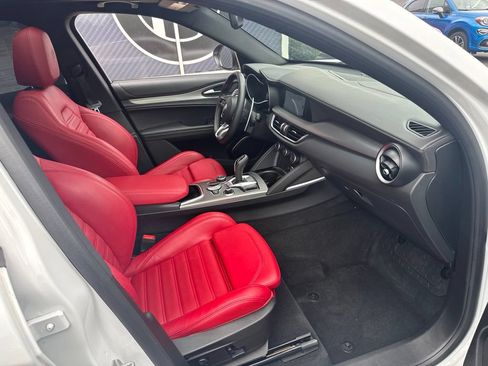 Used 2023 Alfa Romeo Stelvio Veloce AWD/4WD image 65
