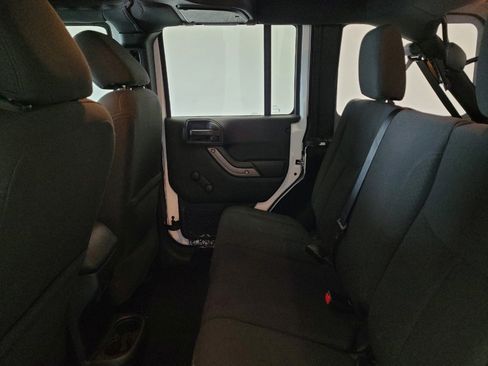 Used 2018 Jeep Wrangler Unlimited Sport w/ Connectivity Group image 18