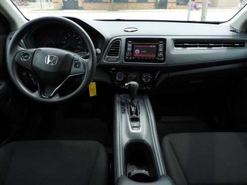 Used 2018 Honda HR-V LX image 17