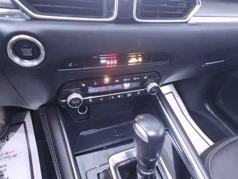 Used 2024 MAZDA CX-5 Signature image 18