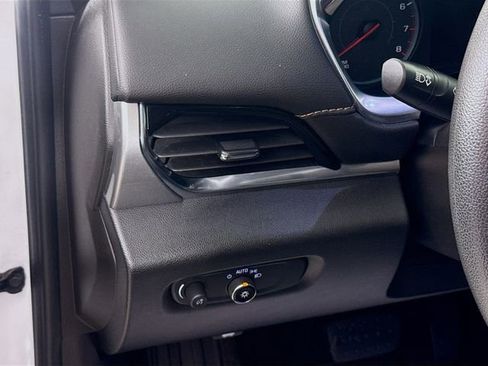 Used 2019 Chevrolet Traverse LS AWD/4WD image 12