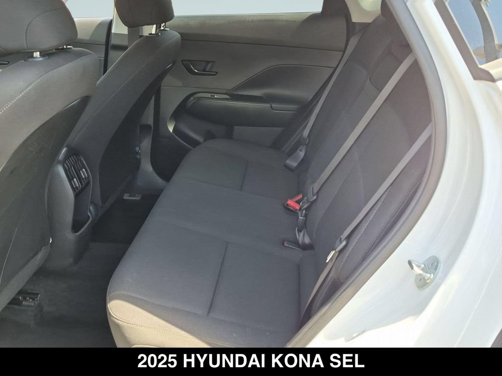 Used 2025 Hyundai Kona SEL FWD image 16