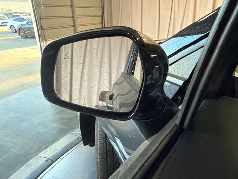 Used 2026 Kia Carnival LXS FWD image 19