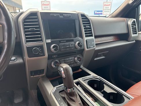 Used 2018 Ford F150 King Ranch w/ Equipment Group 601A Luxury AWD/4WD image 7