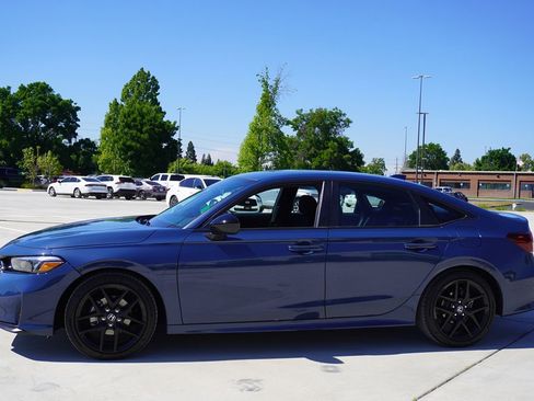 Used 2026 Honda Civic Sport image 3