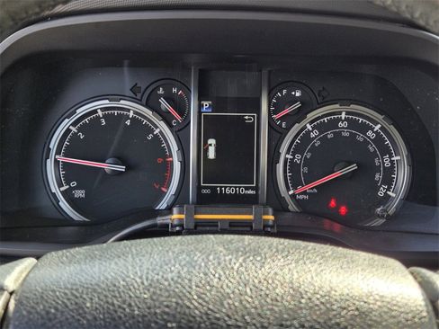 Used 2020 Toyota 4Runner TRD Off-Road image 31