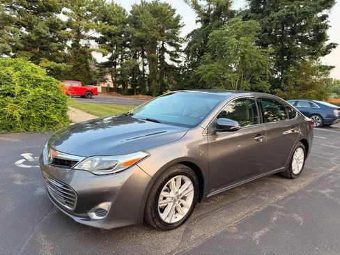 Used 2015 Toyota Avalon XLE FWD image 1