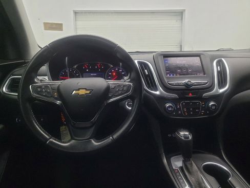 Used 2021 Chevrolet Equinox LT FWD image 22