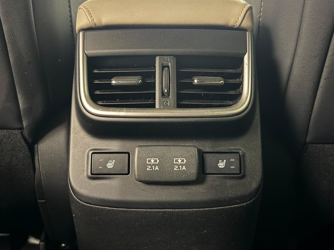 Used 2020 Subaru Outback Limited AWD/4WD image 9