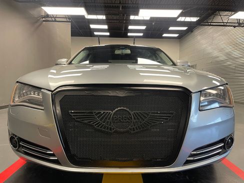 Used 2012 Audi A8 L 4.2 image 8