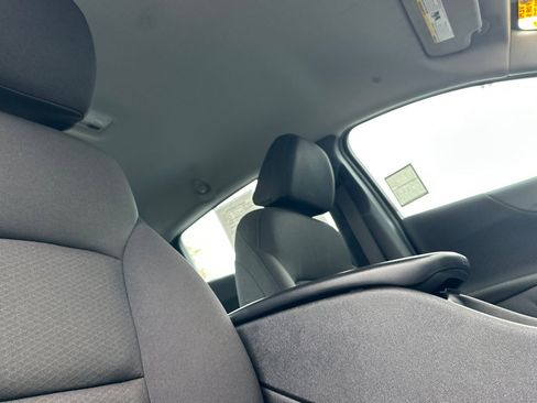 Used 2024 Chevrolet Malibu LT image 17