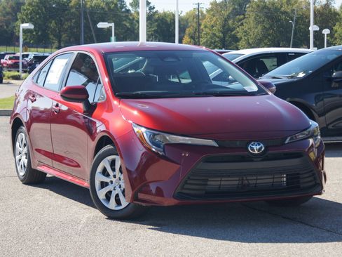 Used 2026 Toyota Corolla LE image 20