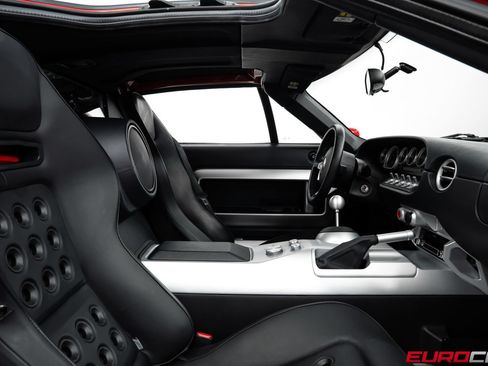 Used 2006 Ford GT RWD image 38