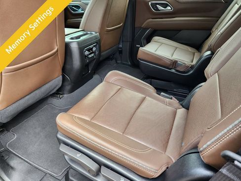 Used 2023 Chevrolet Tahoe High Country AWD/4WD image 17
