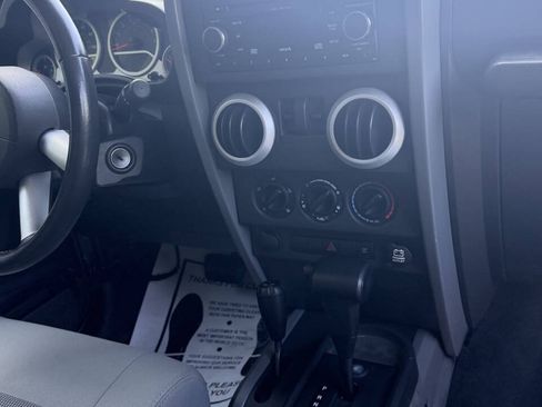 Used 2008 Jeep Wrangler Sahara w/ PWR Convenience Group AWD/4WD image 4