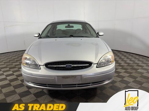 Used 2003 Ford Taurus SES FWD image 2